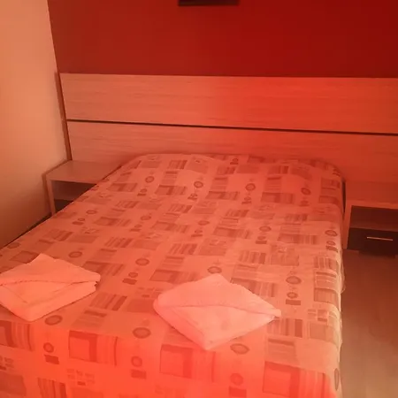 Lägenhet Afrodita 2 *